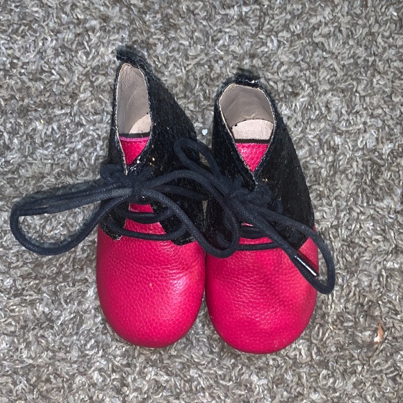 Monkey Feet Other - Monkey Feet Girls High Tops